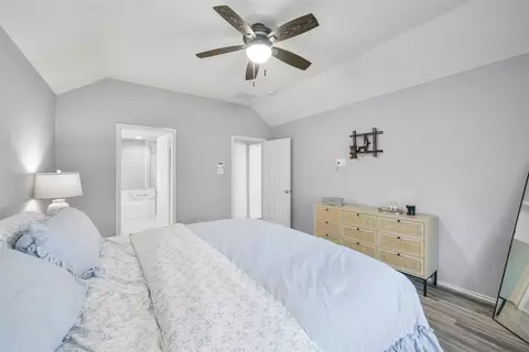 Bedroom - 38 Tallow Hill Pl, Spring, TX 77382 photo 2 of 8