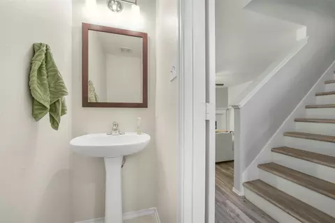 Entry Way - 38 Tallow Hill Pl, Spring, TX 77382 photo 2 of 2