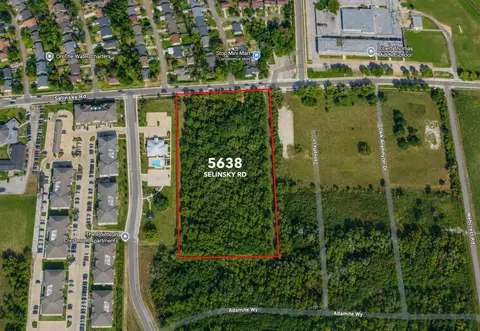 5638 Selinsky Rd, Houston, TX 77048