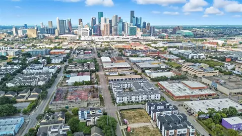 3006 Lamar St, Houston, TX 77003