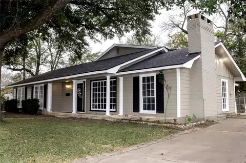 1013 Austin St, Jacksonville, TX 75766