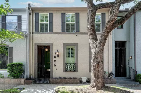 7625 Olympia Dr, Houston, TX 77063