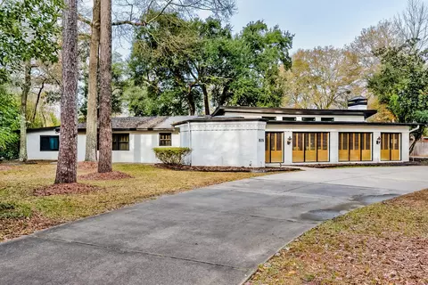 1535 Thomas Rd, Beaumont, TX 77706