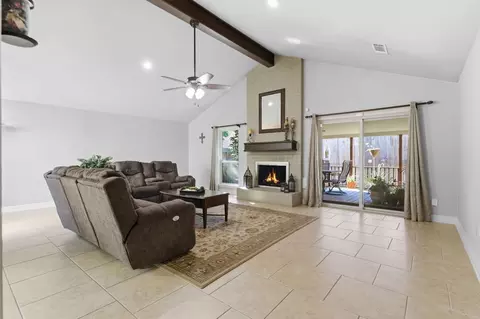 1210 Forest Home Dr, Houston, TX 77077