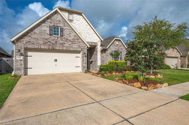 1851 Belle Pl, Alvin, TX 77511
