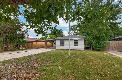 Exterior - 1509 Lawrence Ave, Pasadena, TX 77506 photo 2 of 4