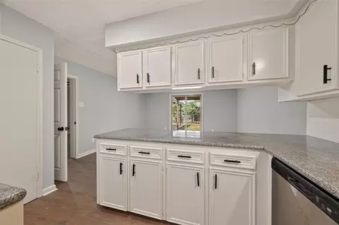 Kitchen - 1509 Lawrence Ave, Pasadena, TX 77506 photo 5 of 5