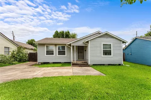 7819 Fir St, Houston, TX 77012
