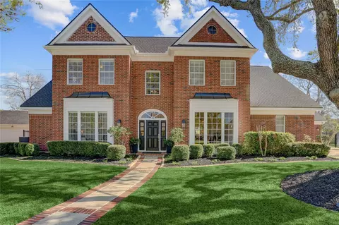 51 Dartmoor Ct, Sugar Land, TX 77479
