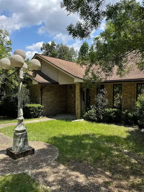 10074 Overbrook Dr, Conroe, TX 77304