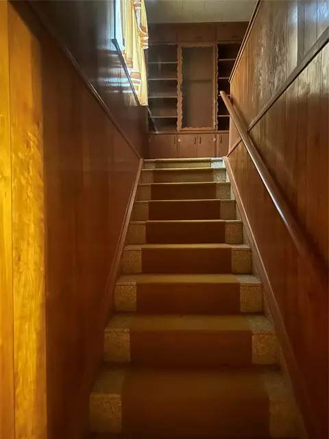 Entry Way - 297 6th St E, Markham, TX 77456 photo 2 of 2