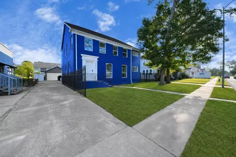 3217 Binz St, Houston, TX 77004
