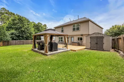 Exterior - 16718 Warbler Dr, Conroe, TX 77385 photo 10 of 11