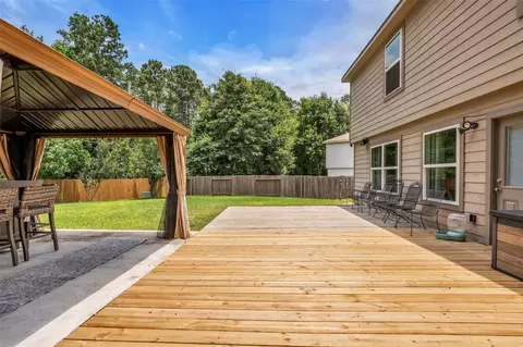 Exterior - 16718 Warbler Dr, Conroe, TX 77385 photo 4 of 11