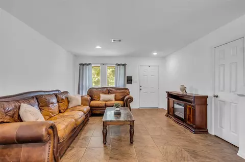 Other - 16718 Warbler Dr, Conroe, TX 77385 photo 3 of 7