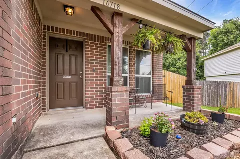 Exterior - 16718 Warbler Dr, Conroe, TX 77385 photo 3 of 11