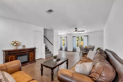 Entry Way - 16718 Warbler Dr, Conroe, TX 77385 photo 1 of 5