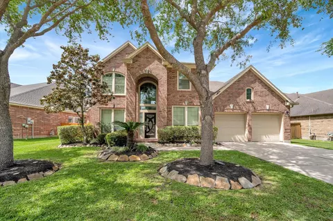 13607 Evening Wind Dr, Pearland, TX 77584
