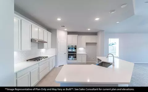 212 San Marcos Trl, Dayton, TX 77535