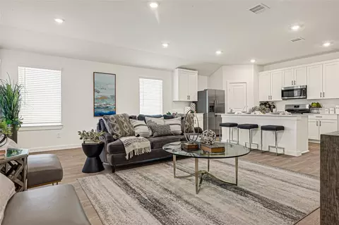 Living - 2639 Sunset Bluff Ln, Rosenberg, TX 77471 photo 2 of 2