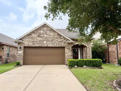 8121 E Pine Creek Bnd, Cypress, TX 77433