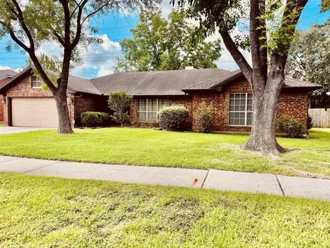 8610 Old Maple Ln, Humble, TX 77338