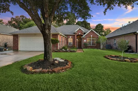 30526 Red Bluff Cir, Magnolia, TX 77355