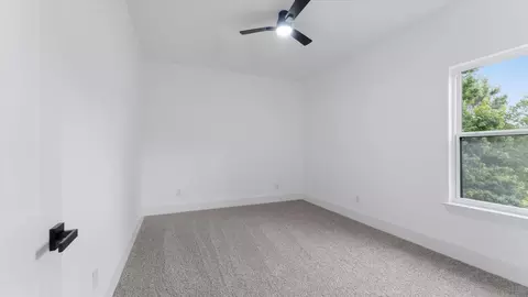 Bedroom - 10802 Fairview Dr, Conroe, TX 77385 photo 7 of 8