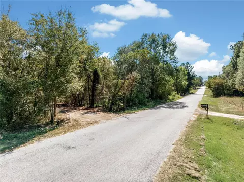 206 B Morris Ln, Huntsville, TX 77320