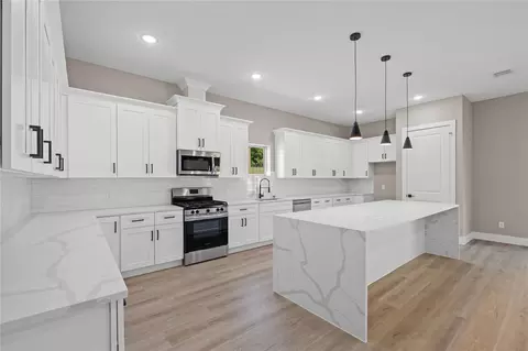 Kitchen - 2610 Piemonte Ave, Spring, TX 77388 photo 2 of 2