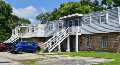 1500 Oleander Dr, La Marque, TX 77568