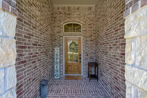 Entry Way - 2 Muthill Cir, Conroe, TX 77304 photo 1 of 4