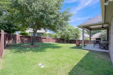 Exterior - 2 Muthill Cir, Conroe, TX 77304 photo 4 of 5