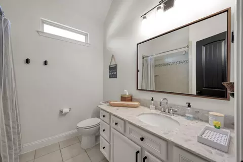 Bath - 2 Muthill Cir, Conroe, TX 77304 photo 3 of 4