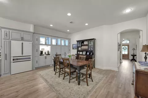 Dining - 2 Muthill Cir, Conroe, TX 77304 photo 4 of 5