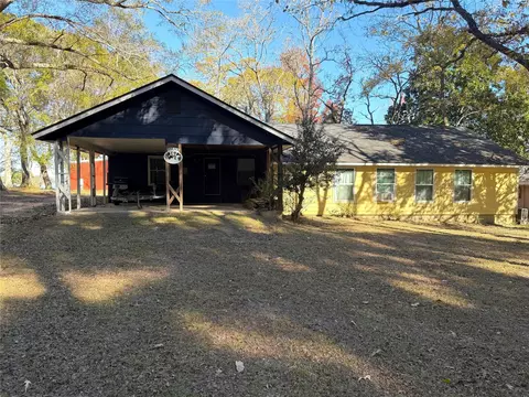 Exterior - 161 E Waltz Ln, Trinity, TX 75862 photo 7 of 11