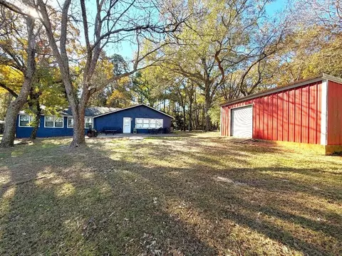 Exterior - 161 E Waltz Ln, Trinity, TX 75862 photo 9 of 11