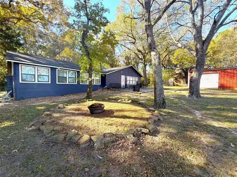Exterior - 161 E Waltz Ln, Trinity, TX 75862 photo 5 of 11