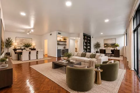 21 Briar Hollow Ln #305, Houston, TX 77027