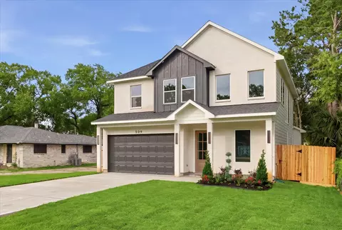 509 S Brownell St, La Porte, TX 77571
