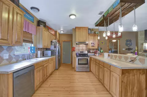 Kitchen - 12712 Nicholson Rd, Conroe, TX 77303 photo 2 of 5