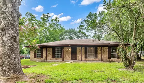 15353 Arrowhead Bnd, Willis, TX 77378 photo 1