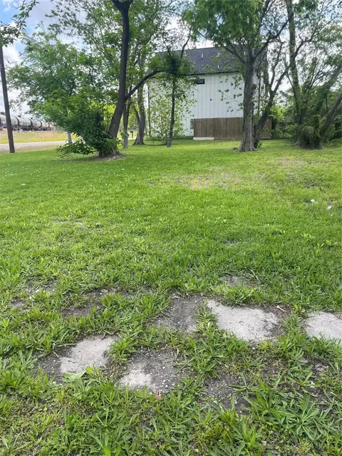 1920 Bringhurst St, Houston, TX 77020