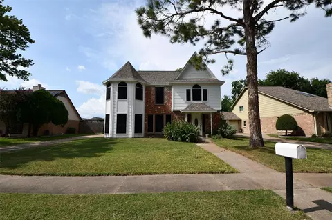 14706 W Bend Dr, Houston, TX 77082