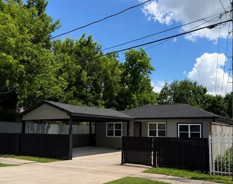 244 Deerfield St, Houston, TX 77022