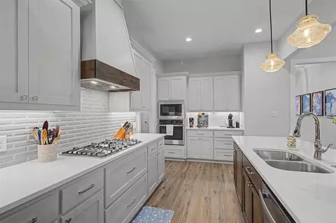 Kitchen - 3555 Chantilly Path, Bryan, TX 77808 photo 5 of 5