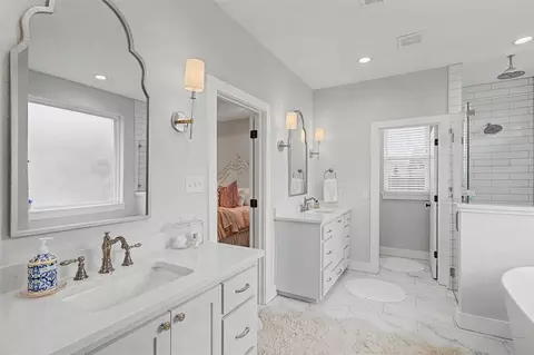 Bath - 3555 Chantilly Path, Bryan, TX 77808 photo 1 of 5