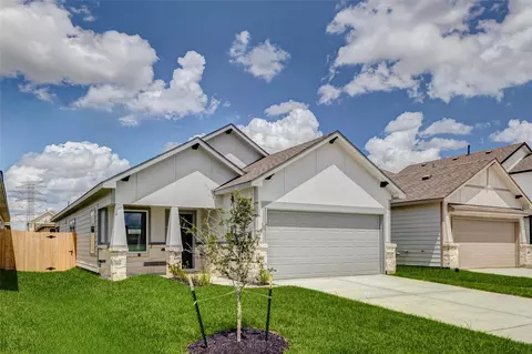 6463 Escondido Dr, Rosharon, TX 77583