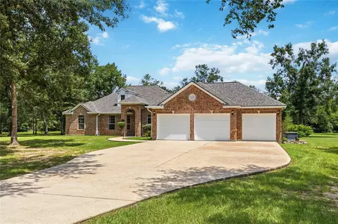 866 Big Buck Dr, Cleveland, TX 77328