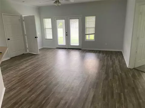 Living - 20515 Kickapoo Rd, Waller, TX 77484 photo 4 of 8
